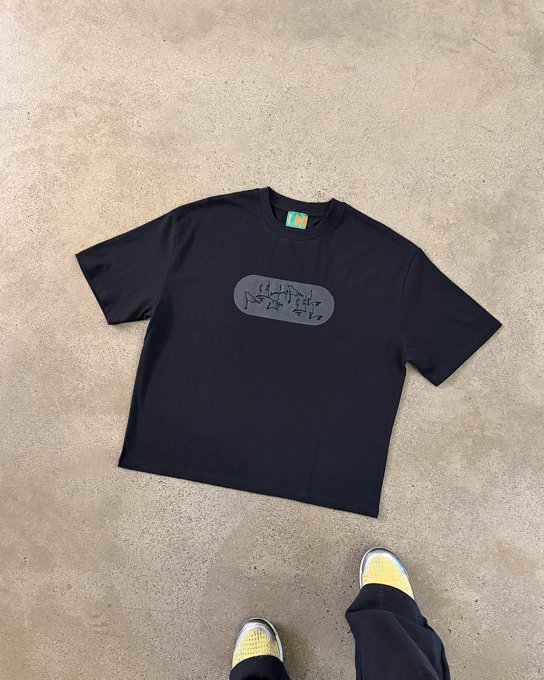 BLACK PILL T-SHIRT