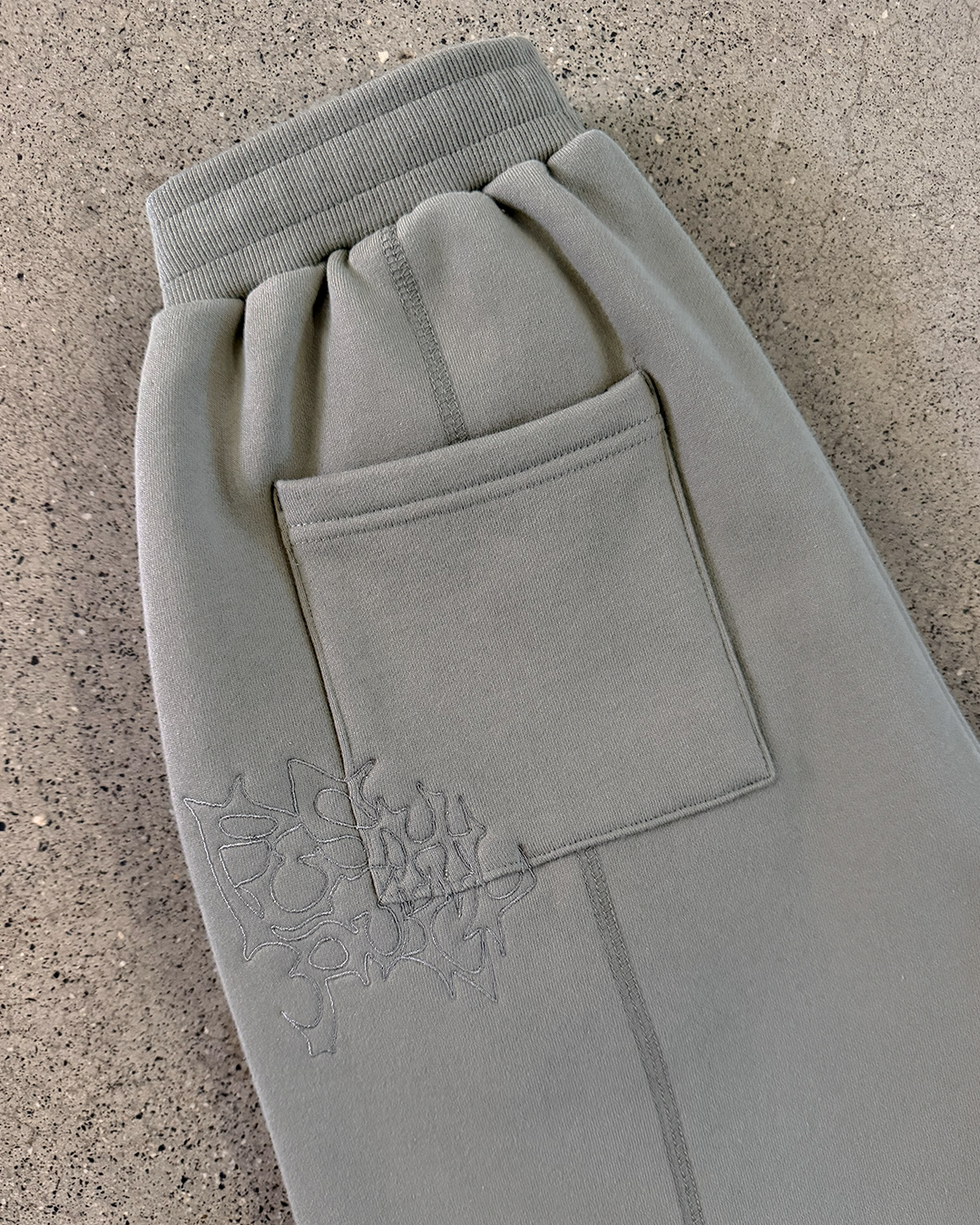 OLIVE PANELLED TRACK SHORTS