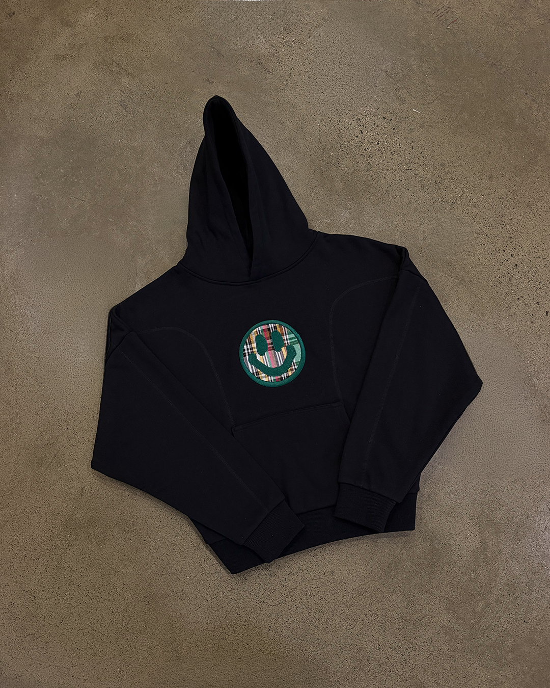BLACK BAGPIPE SMILEY HOODIE