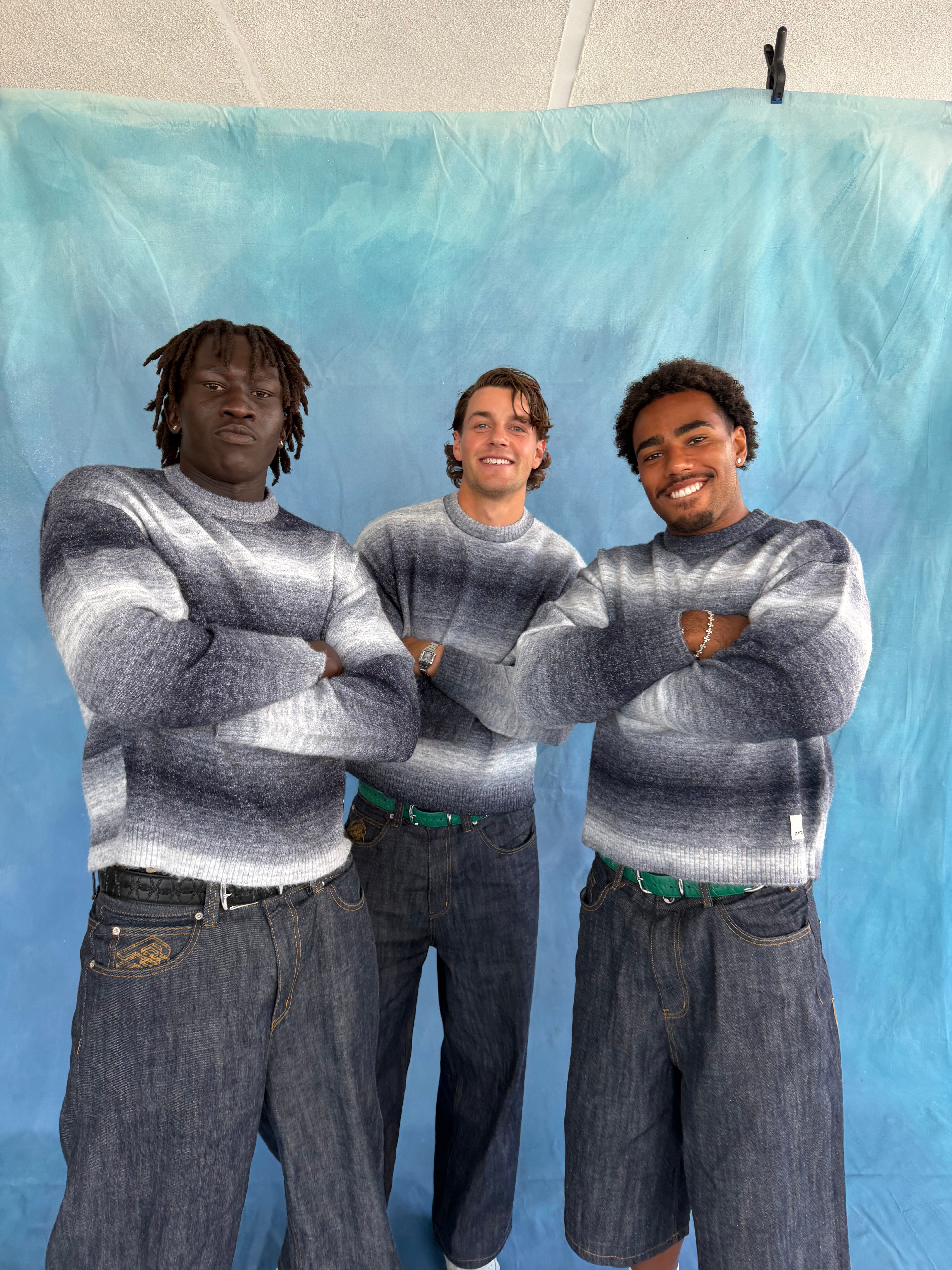 GRADIENT KNIT