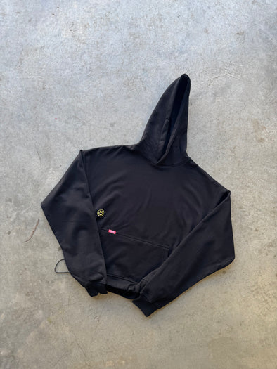 BLACK SMILEY SCRIPT HOODIE