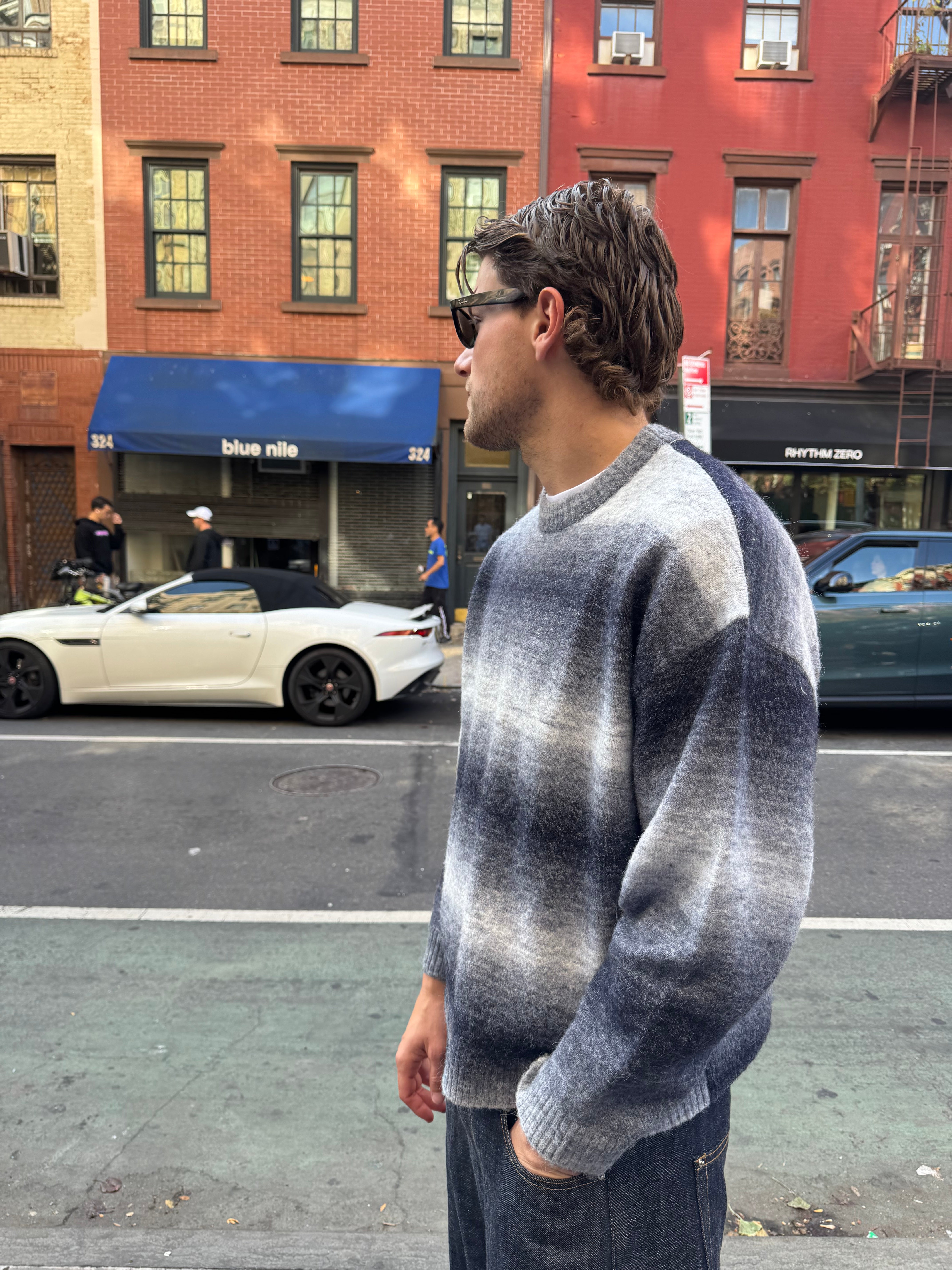 GRADIENT KNIT