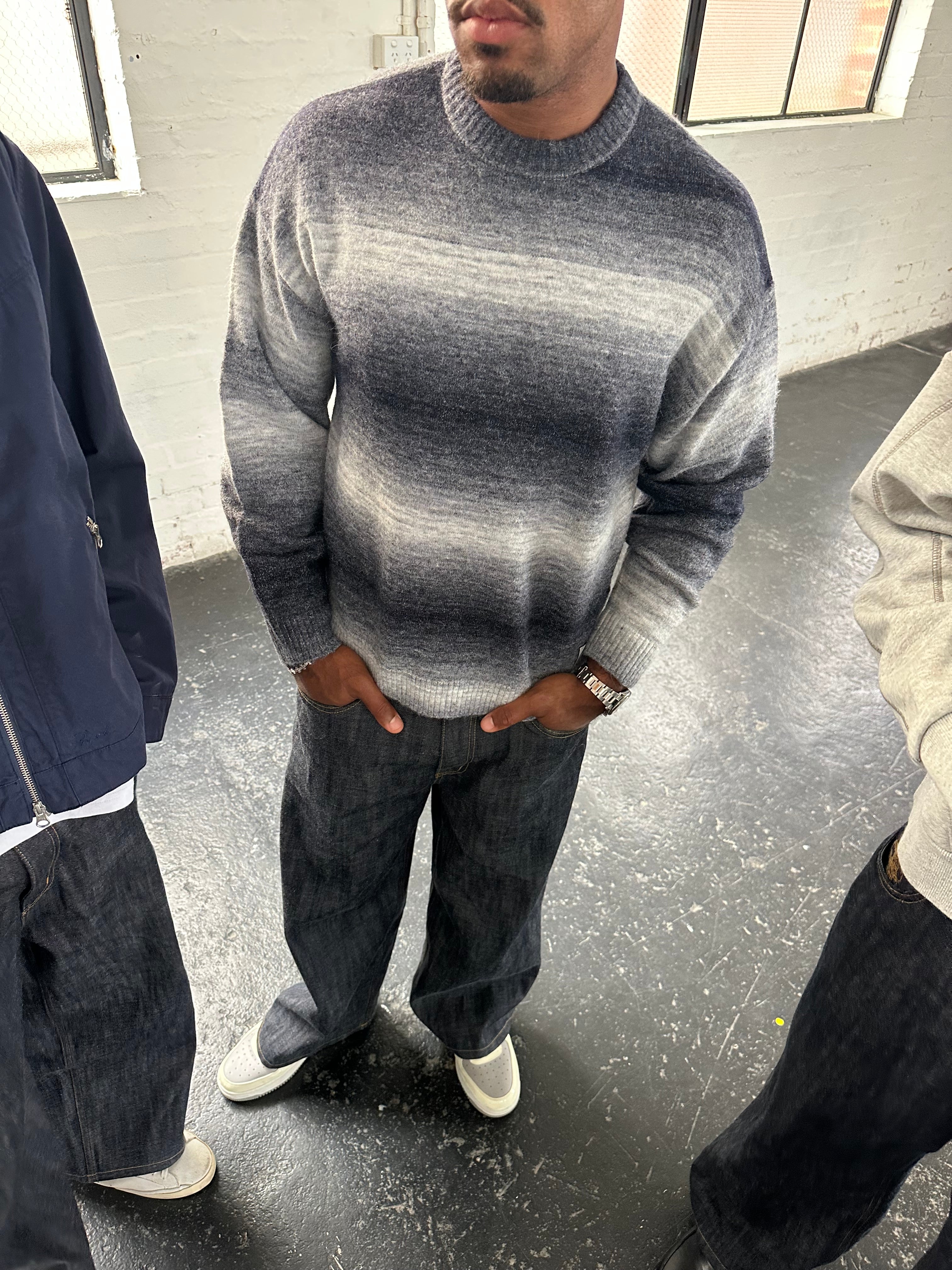 GRADIENT KNIT