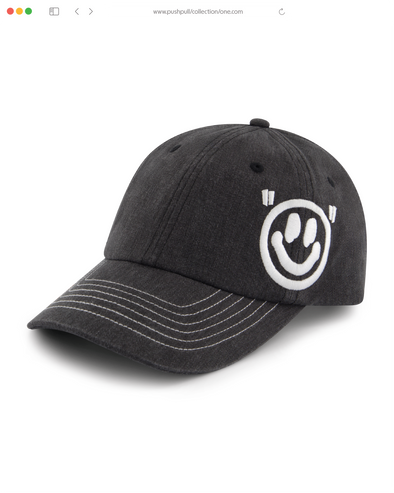 BLACK/WHITE SMILEY IRONY CAP