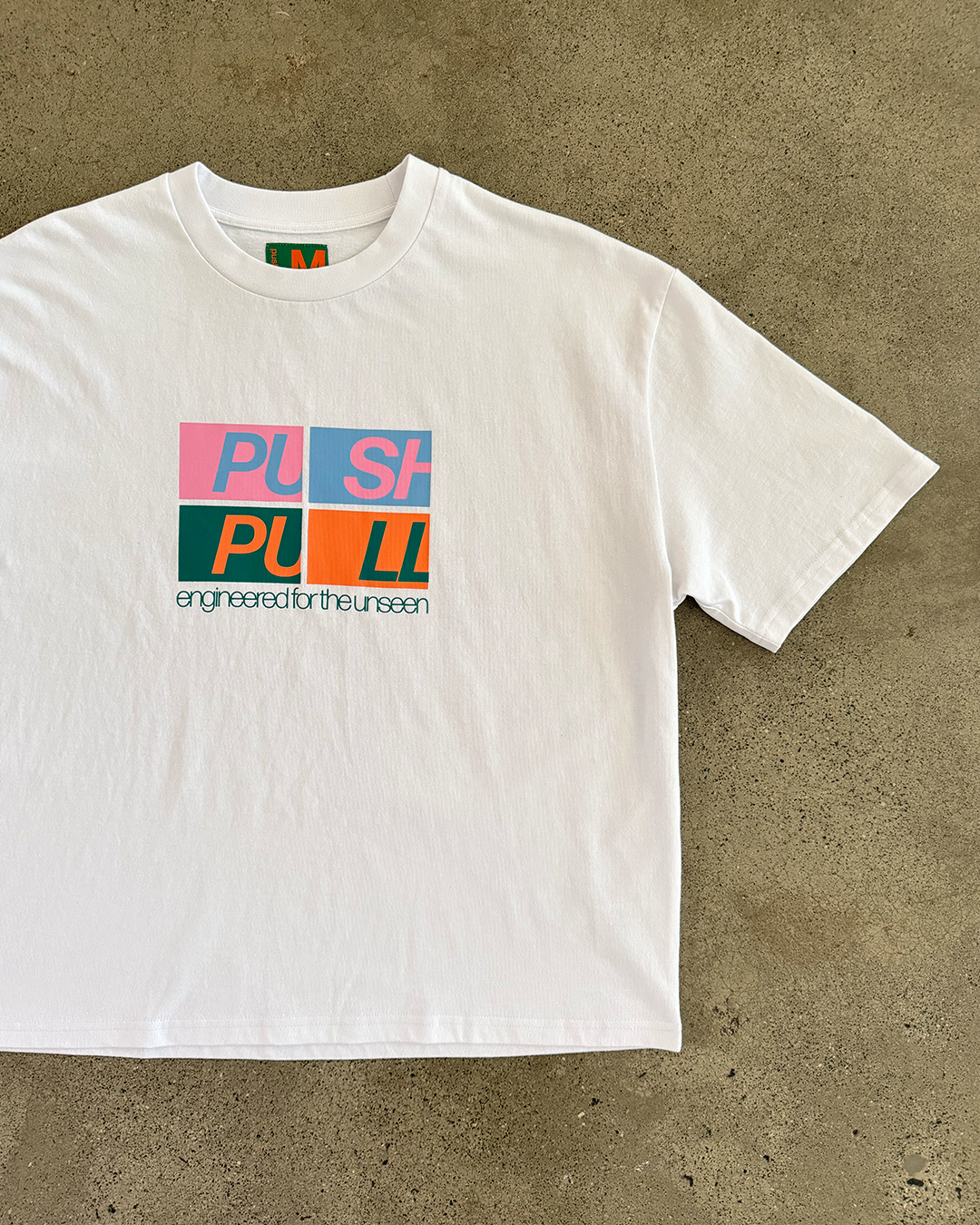 WHITE MULTI COLOUR P T-SHIRT